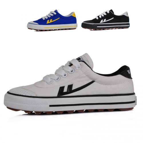 Chaussures de foot WARRIOR - ventilé, rembourrage en caoutchouc Ref 2443105