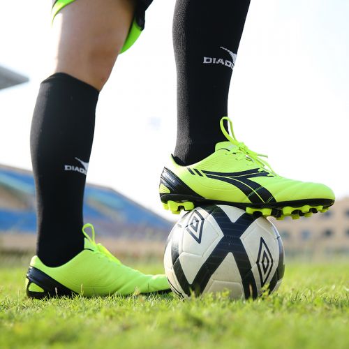 Chaussures de foot ISQIWO en PU - ventilé Ref 2443239