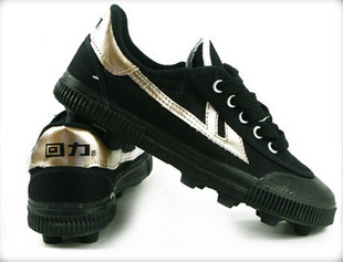Chaussures de foot WARRIOR en toile - ventilé Ref 2446143