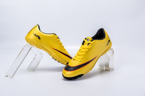 Chaussures de football en PU - ventilé, rembourrage caoutchouc, Système Torsion Ref 2442868