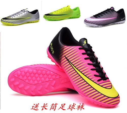 Chaussures de football en Meilleur peau froide au pelage - ventilé, Système Torsion Ref 2444092