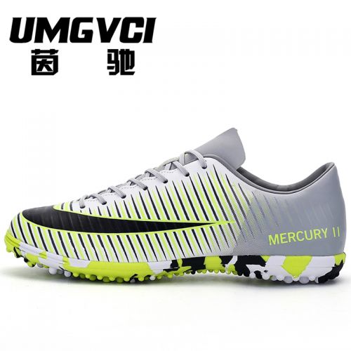 Chaussures de football UMGVCI en PU haute peel - rembourrage caoutchouc, Système Torsion Ref 2447100