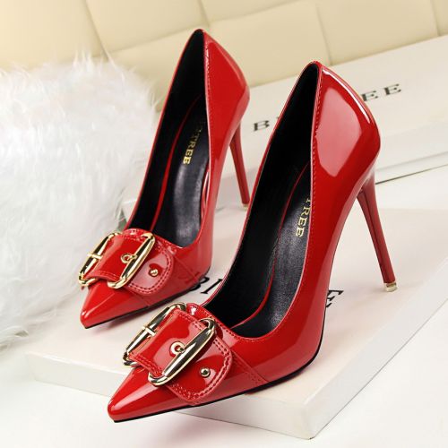 Chaussures de printemps femme en Manteau peinture BIGTREE pointu décoration métallique, boucle ceinture, moraillon, la bou