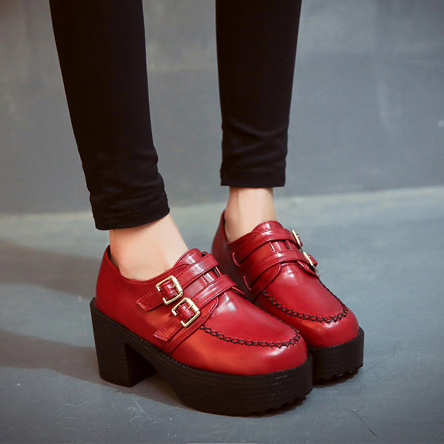 Chaussures de printemps femme en PU ronde ouverture profonde, Ceinture décoration, étanche, décoration métalliqu