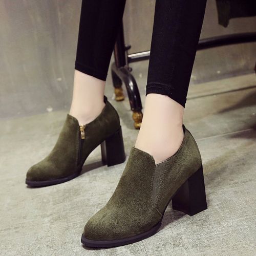 Chaussures de printemps femme en vache, Nubuck, ronde - Angleterre semelle caoutchouc Ref 1001769