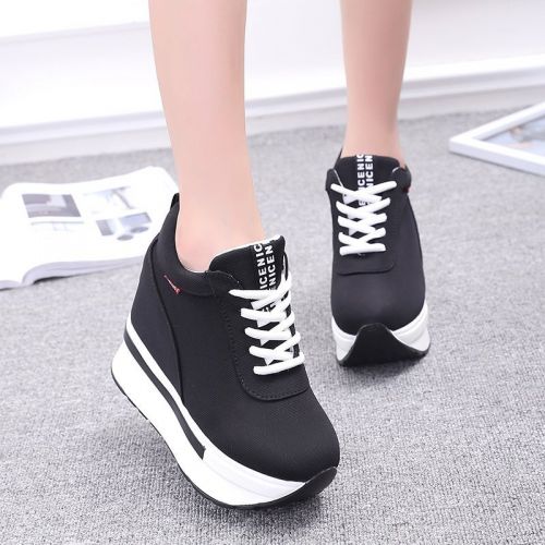 Chaussures de printemps femme en tissu ronde avec lacets - semelle polyuréthane Ref 1001844