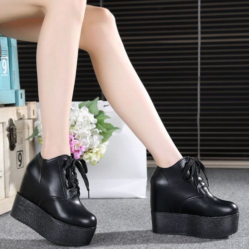 Chaussures de printemps femme en PU FURREZIO ronde ouverture profonde, avec lacets, Génoise - semelle polyuréthane Re