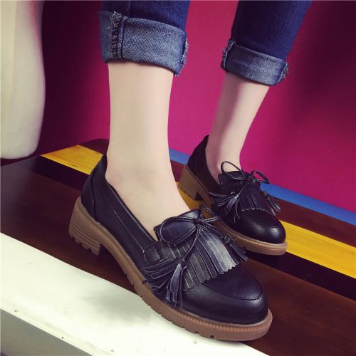 Chaussures de printemps femme en PU ronde ouverture profonde, avec lacets, houppe - semelle caoutchouc Ref 1002589