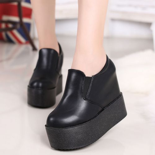 Chaussures de printemps femme en vache, Nubuck, ronde ouverture profonde, Génoise, étanche - semelle polyuréthane
