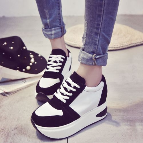 Chaussures de printemps femme en PU ronde avec lacets, Génoise - semelle polyuréthane Ref 1002673