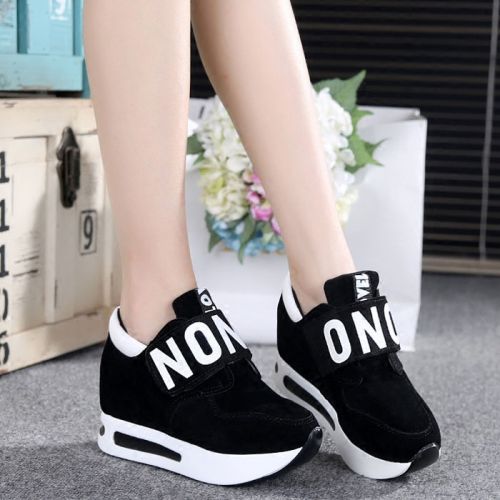 Chaussures de printemps femme en vache, Nubuck, ronde ouverture profonde, Génoise, étanche - semelle caoutchouc