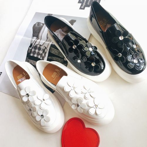 Chaussures de printemps femme en PU ronde Fleurs, avec perles - Europe semelle caoutchouc Ref 994299