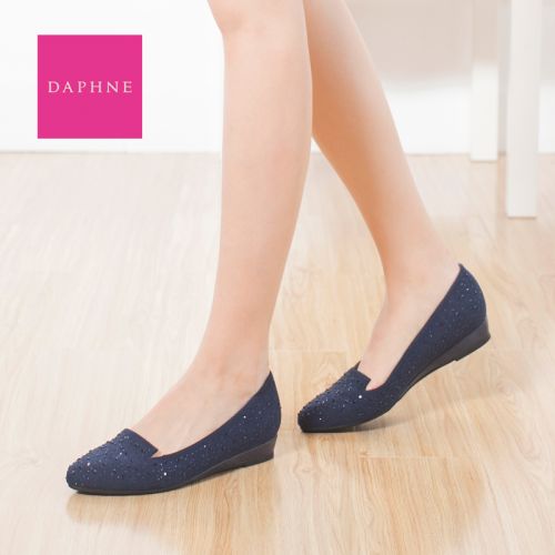 Chaussures de printemps femme en tissu DAPHNE pointu avec perles, Wedges - semelle caoutchouc Ref 994370