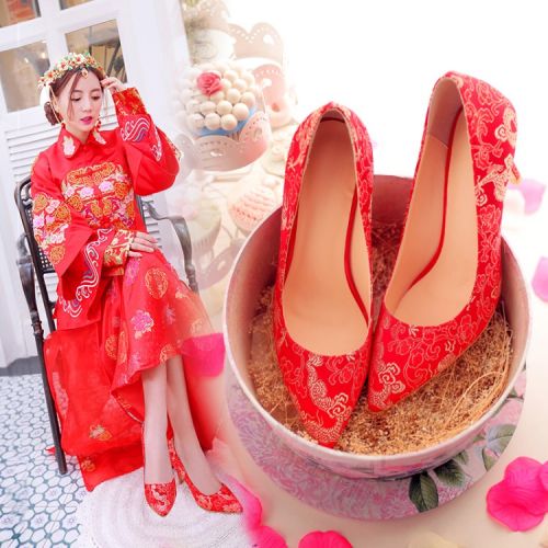 Chaussures de printemps femme en satin pointu Fleurs - Retro semelle caoutchouc Ref 994985