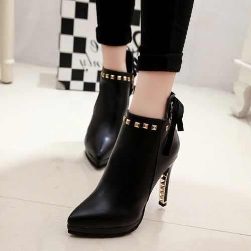 Chaussures de printemps femme en PU pointu rivet - Europe semelle fond composite Ref 995450