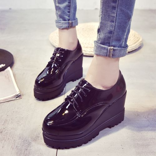 Chaussures de printemps femme en PU ronde avec lacets, Wedges, Génoise, étanche - Angleterre semelle polyuréthane Ref 9