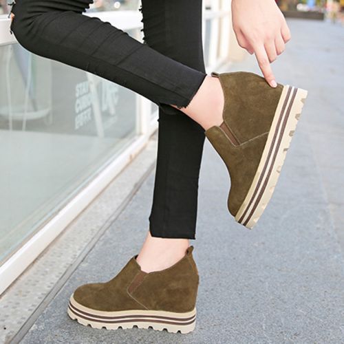 Chaussures de printemps femme en vache, Nubuck, ronde Génoise, étanche - semelle caoutchouc Ref 995629