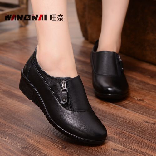 Chaussures de printemps femme en Première couche cuir ronde rivet, Wedges, étanche - loisir semelle polyuréthane Ref 9956