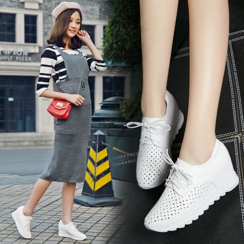 Chaussures de printemps femme en Première couche cuir ronde creux - semelle caoutchouc Ref 996884