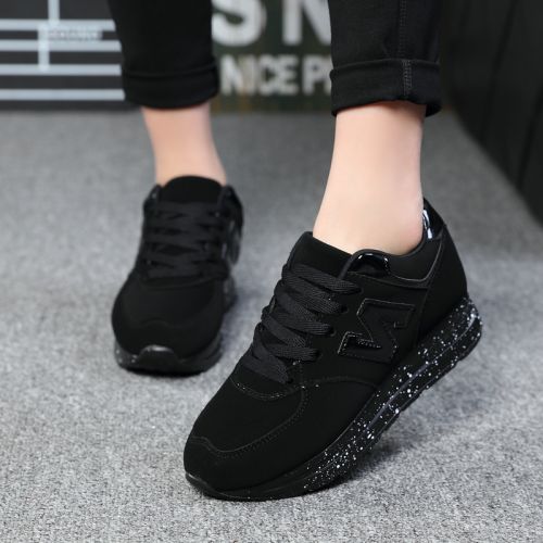 Chaussures de printemps femme en Cuir spatial ronde avec lacets, étanche - semelle caoutchouc Ref 997949