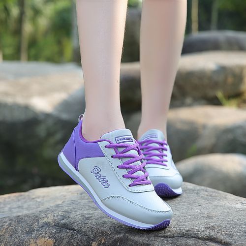 Chaussures de printemps femme en fibre Superfine ronde ouverture profonde, avec lacets, T-strap, Modèles mélangées, Wed