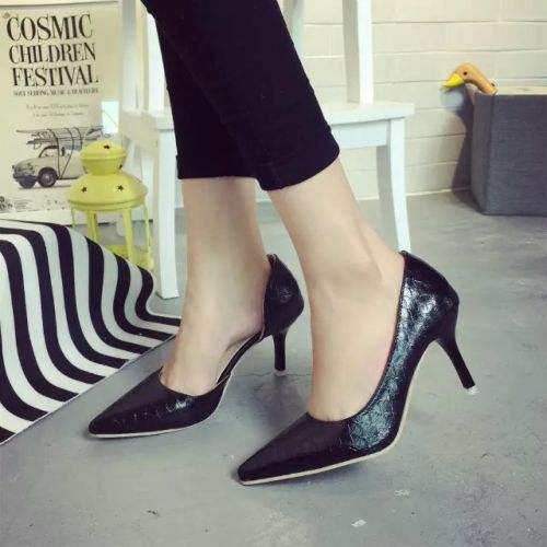 Chaussures de printemps femme en alligator pointu ouverture profonde- Europe - semelle caoutchouc Ref 998887