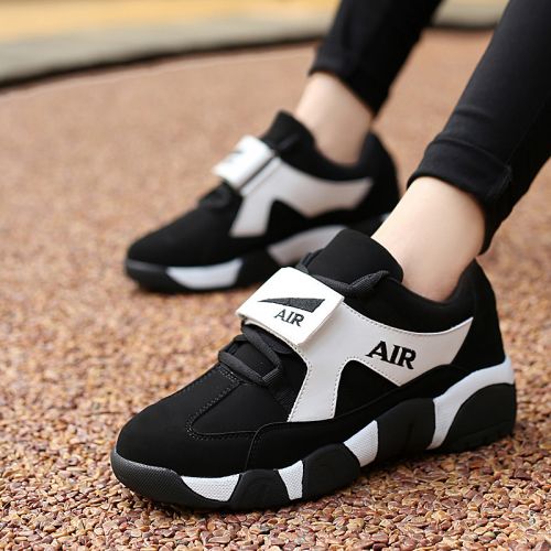 Chaussures de printemps femme en vache, Nubuck, ronde avec lacets, Modèles mélangées - semelle MD Ref 999315