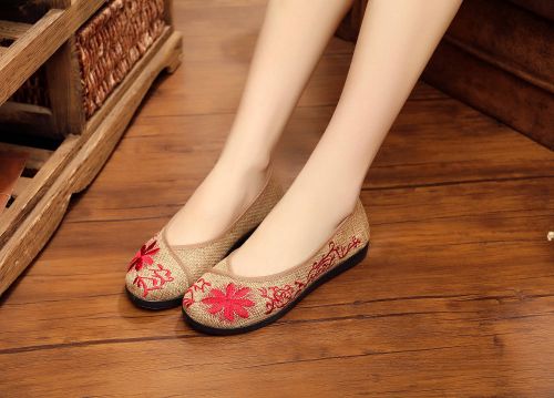 Chaussures de printemps femme en tissu ronde Fleurs, brodé - national Wind semelle caoutchouc Ref 999371