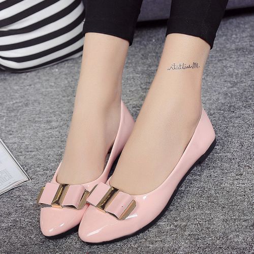 Chaussures de printemps femme en Cuir spatial pointu ouverture profonde, décoration métallique - doux semelle caoutchouc