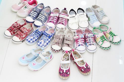 Chaussures de tennis enfants en toile brodé pour printemps - semelle caoutchouc naturel Ref 1018477