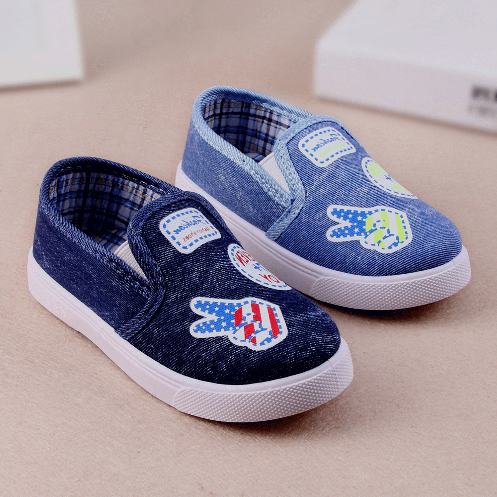 Chaussures de tennis enfants en toile pour printemps - semelle caoutchouc antidérapant Ref 1020911