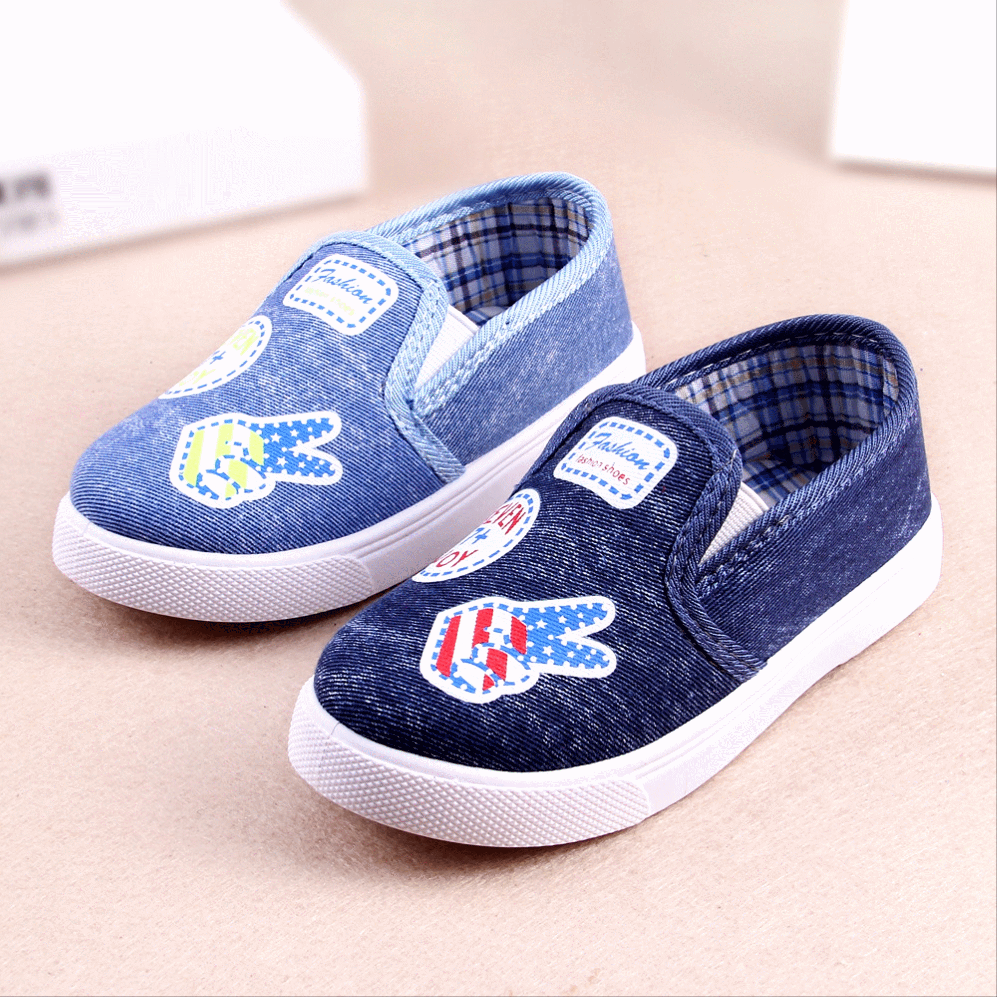 Chaussures de tennis enfants en toile pour printemps - semelle caoutchouc antidérapant Ref 1020996