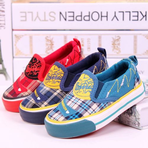 Chaussures de tennis enfants WARRIOR pour printemps - semelle caoutchouc Ref 1031195