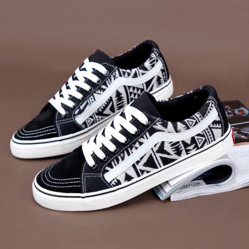 Chaussures de tennis homme jeunesse, 18-40 ans, pour printemps - tendance des jeunes