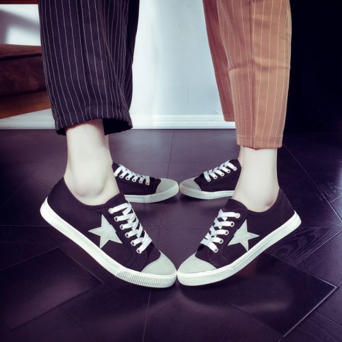 Chaussures de tennis homme jeunesse, 18-40 ans, pour été - tendance des jeunes semelle caoutchouc Ref 963125