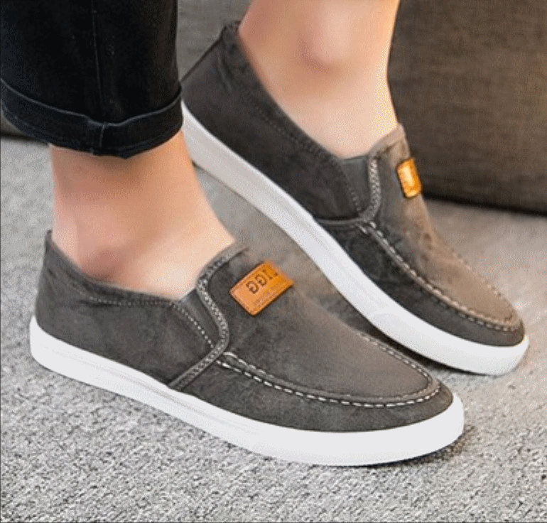 Chaussures de tennis homme jeunesse, 18-40 ans, pour été - semelle caoutchouc Ref 965953