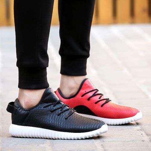 Chaussures de tennis homme jeunesse, 18-40 ans, pour été - tendance des jeunes semelle caoutchouc Ref 976597