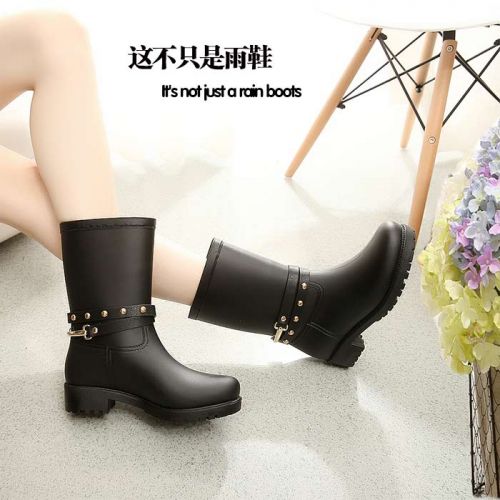 Chaussures en caoutchouc , jeunesse, 18-40 ans, Europe - Ref 930991