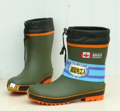  Chaussures en caoutchouc - Ref 941601