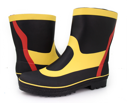 Chaussures en caoutchouc Moyen-âge , jeunesse, 18-40 ans, - Ref 942170