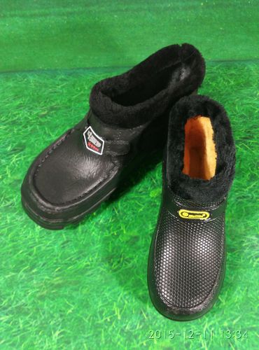 Chaussures en caoutchouc - Ref 942282