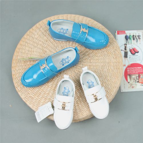 Chaussures enfants en cuir de vache fendu AKEXIYA ronde métal pour printemps - semelle caoutchouc Ref 1014778