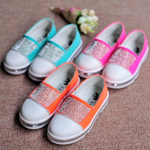 Chaussures enfants ronde avec perles pour printemps - semelle caoutchouc antidérapant Ref 1016358