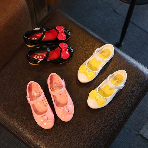 Chaussures enfants ronde coutures cuir pour printemps - semelle caoutchouc Ref 1030490