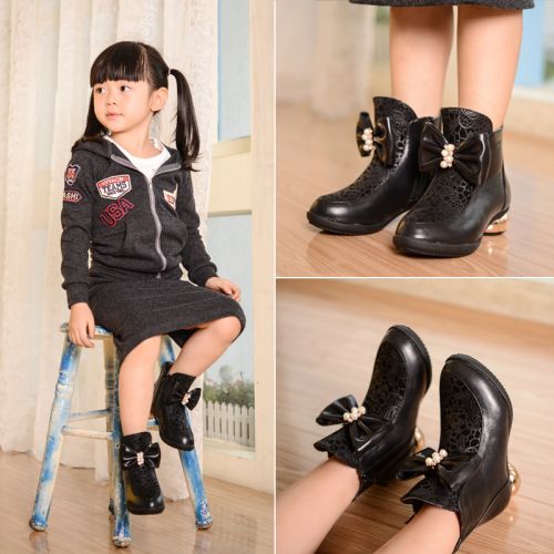 Chaussures enfants ronde coutures en cuir pour hiver - semelle caoutchouc Ref 1039442