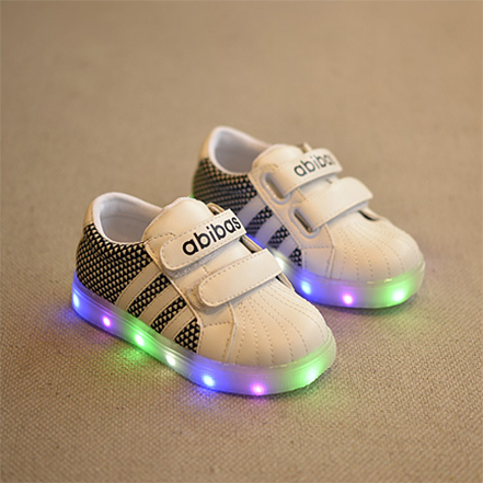 Chaussures hiver enfant ronde coutures en cuir pour - semelle caoutchouc Ref 1043538