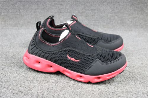 Chaussures sports nautiques en engrener - Ref 1061560