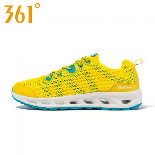 Chaussures sports nautiques en engrener - Ref 1062712