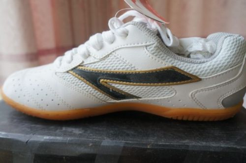  Chaussures tennis de table homme LINING - Ref 852951