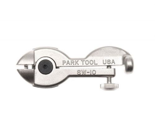 Clé pour réparation vélo - Ref 2307111